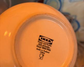 18 Piece Ikea "Marla Vlnka" Dish Set