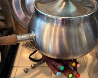 Stainless Steel Fondue Pot with Wood Handles