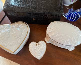 Lenox "Romeo & Juliet" Heart Shaped Porcelain Trinket Box, Lenox "Heirloom Heart" Trinket Box, Lenox Georgian Collection 24K Gold Trimmed Music Box - Plays “Yesterday” by The Beatles