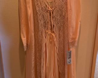 Sheer Madness by Cira Coral Night Gown/Robe – Size Medium
