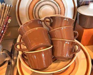 Set of 6 Chocolate Brown Pottery Coffee Mugs, Royal China Jeannette Santa Fe Bullseye Pattern –Pair of Dinner Plates, Salad Bowl & Appetizer Plate