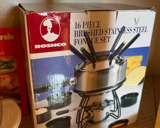 Roshco 16 Piece Stainless Steel Fondue Set