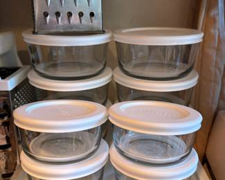 Anchor Hocking Lidded Glass Food Storage Containers