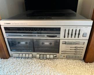 Fisher MC-712 Turntable Stereo System
