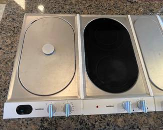 Gaggenau professional grade cook top. This unit will be uninstalled and located in the garage. 