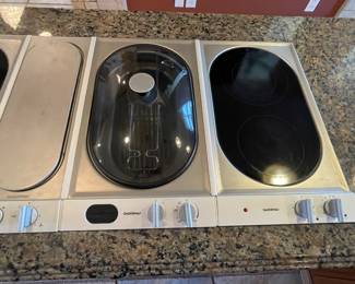 Gaggenau professional grade cook top. This unit will be uninstalled and located in the garage. 