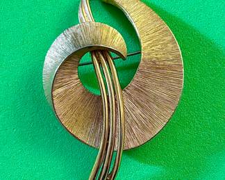 Vintage MONET Gold-Tone Brooch