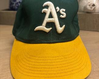 Vintage Oakland Athletics 
Green & Gold Baseball Cap