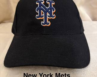Vintage New York Mets MLB Embroidered Baseball Cap/Hat by Twins Enterprise