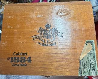 Cuesta Rey International Cabinets #1884 Empty Wooden Cigar Box