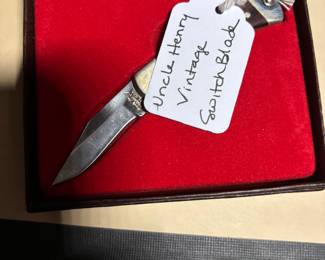 Vintage Uncle Henry Pocket Knife / Switchblade in original box