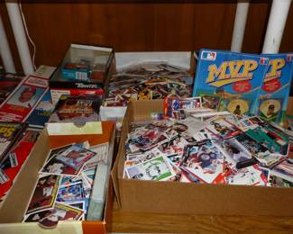 cards..mix of baseball, lots of hockey, horse racing, football, etc,