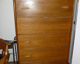 Chest of drawers