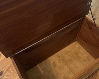 $100; Mid-century chest on open stand; approx. 25.5" x 32.5" x 18"
