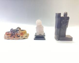 QUARTZ FOO DOG, SOAPSTONE CALLIGRAPHY DOUBLE BRUSH POT AND STONE BOOKEND