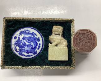 ANTIQUE CHINESE SOAPSTONE SEAL STAMPS CARVED SOAPSTONE SHOU LAO FIGURE AND SOAPSTONE ASHTRAY