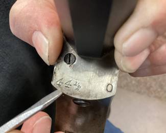 J. STEVENS IDEAL RIFLE No. 44 1/2 cal.32-40 A PIECE OF FIREARM HISTORY. THIS FALLING BLOCK J. STEVENS ARMS & TOOL CO. IDEAL RIFLE No. 44 1/2 IN A 32-40 CALIBER FEATURES A HEAVY OCTAGON AND ROUND BARREL DESIGN, DIAMETER MEASURING 22.2mm AT SIGHT END AND 24.6mm AT RECEIVER. THE BARREL IS 28 INCHES IN TOTAL LENGTH. CLEAN BORE FOR A RIFLE PRODUCED BETWEEN 1904-1916.