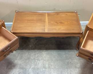 3PC LIVING ROOM SET, COFFEE AND 2 END TABLES NO SHIPPING, PICKUP ONLY