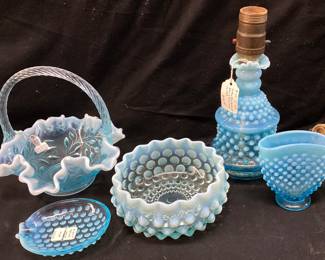  (4) VTG. FENTON BLUE OPALESCENT GLASS PIECES, 1949 HOBNAIL TABLE LAMP, 1940-54 HOBNAIL ASHTRAY & VASE, RUFFLE EDGE BASKET