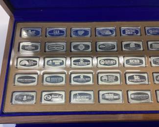 50 STERLING INGOTS 104 TOTAL TROY OZ. BANKMARKED THIS LIMITED EDITION 1972 FRANKLIN MINT "BANKMARKED"COLLECTORS BOX FEATURES 50 STERLING SILVER INGOTS WEIGHING 1000 GRAINS (2.083 TROY OZ) EACH. EVERY INGOT FEATURES A CHOSEN BANK FROM EACH STATE.