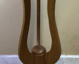 PULASKI OAK PLANT STAND, 37in H NO SHIPPING PICKUP ONLY