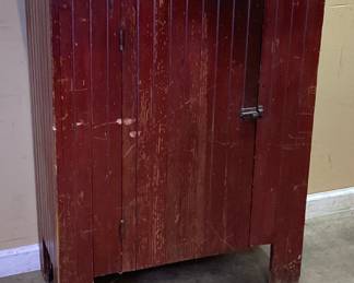 PRIMITIVE RED PAINTED WOOD CUPBOARD NO SHIPPING PICKUP ONLY