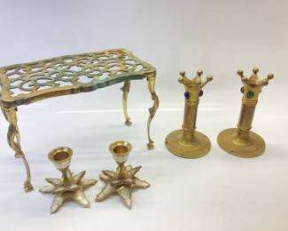 2 SETS OF VINTAGE BRASS CANDLE STICKS WITH MOTHER OF PEARL INLAY AND OTHER WITH CABOCHON STONES , BEAUTIFUL BRASS STAND