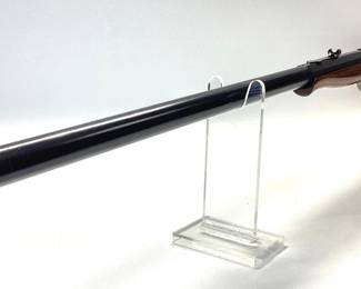  J. STEVENS IDEAL RIFLE No. 44 1/2 cal.32-40 A PIECE OF FIREARM HISTORY. THIS FALLING BLOCK J. STEVENS ARMS & TOOL CO. IDEAL RIFLE No. 44 1/2 IN A 32-40 CALIBER FEATURES A HEAVY OCTAGON AND ROUND BARREL DESIGN, DIAMETER MEASURING 22.2mm AT SIGHT END AND 24.6mm AT RECEIVER. THE BARREL IS 28 INCHES IN TOTAL LENGTH. CLEAN BORE FOR A RIFLE PRODUCED BETWEEN 1904-1916.