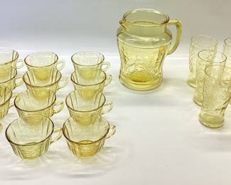 MADRID AMBER FEDERAL DEPRESSION PITCHER AND 6 GLASSES 12 TEA CUPS