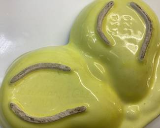  VINTAGE COLLECTION SALT & PEPPER SHAKERS BELMAR CALIFORNIA POTTERY AND BLOWN GLASS BIRD FEEDER