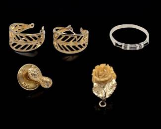 A Small Grouping Of Jewelry / Accessories, Mostly Untested, 5 Pieces Total