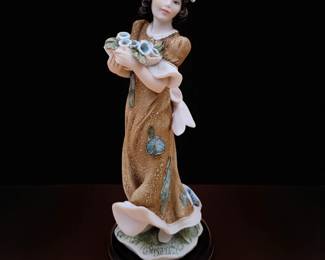 Giuseppe Armani Florence 'Purity' (Bimba con Campanule) Porcelain Figurine, Model 1426C, Dated 1999.