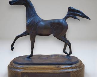 Jill McKinney Bronze Arabian Horse Sculpture, Dated 2004, Canadian National Reserve Champion Trophy.