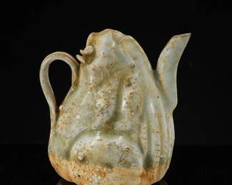 A Chinese Celadon Toad Shape Water Dropper Age Unknown