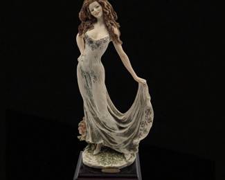 Giuseppe Armani Figurine: 10th Year Anniversary "Celebration" 1260C With Original Box