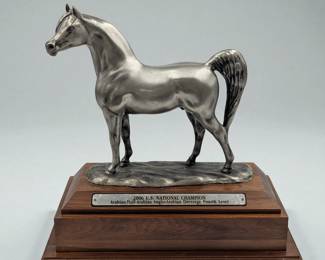 Large 2006 Unsigned US National Champion Horse Trophy