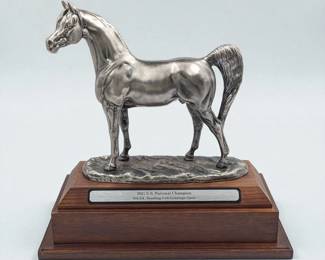 Large 2021 Unsigned US National Champion Horse Trophy