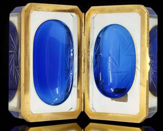 Alessandro Mandruzzatto- Italian Murano Casket Box (SMALL CHIP PRESENT)