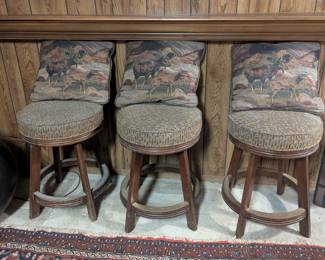 Bar Stools
Pillows