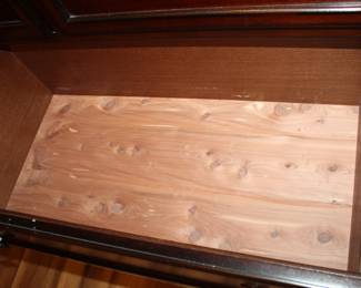 note cedar drawer bottoms
