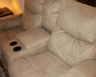 Southern Motion console loveseat, double power recliners and power headrests...comfy!