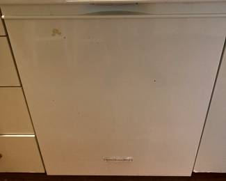 Kitchen Aid dishwasher. Been using it on all cycles works and cleans exceptionally well. Selling due to kitchen remodel.