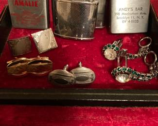 Small amount  of mens vintage items.