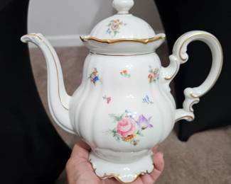 🎶 I'm a little teapot...