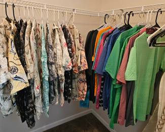 Mens Under Armor Shirts and Hawaiian Shirts. XL and L... (shouldn't it be EL for Extra Large, Not XL)