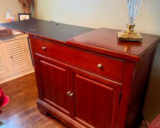 Thomasville American Expressions Fliptop Buffet