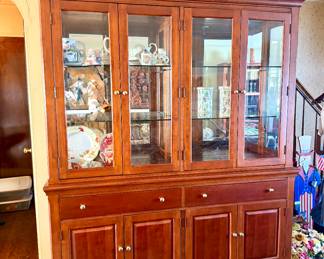 Thomasville American Expressions China Cabinet