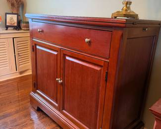 Thomasville American Expressions Fliptop Server Buffet Sideboard