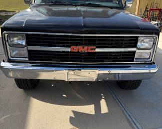 1986 GMC 3/4  TON 4x4      INFORMATION ON THIS TRUCK IS ON THE NEXT PICTURE.