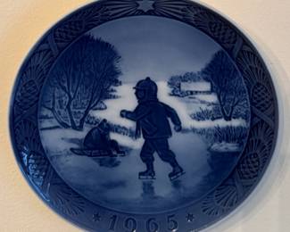Royal Copenhagen "Little Skaters" 1965 collectors plate